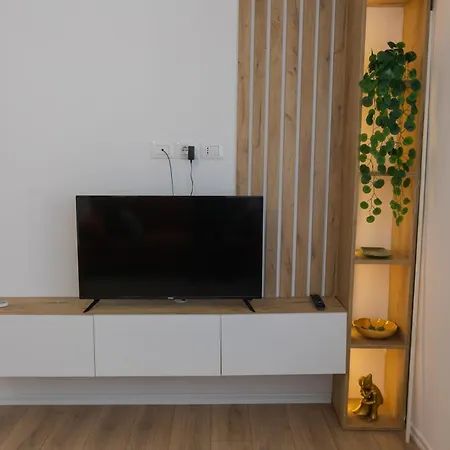Sunny Center Apartment Tirana