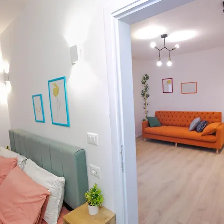 Sunny Center * Tirana