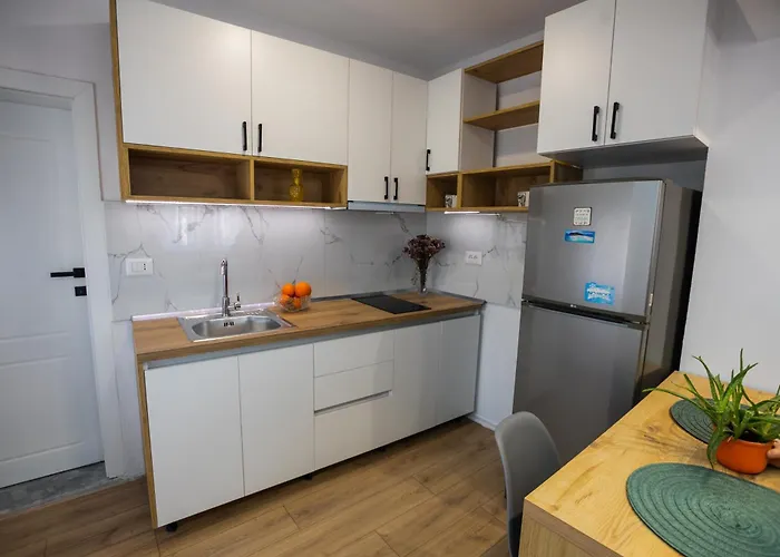 Sunny Center Apartman *